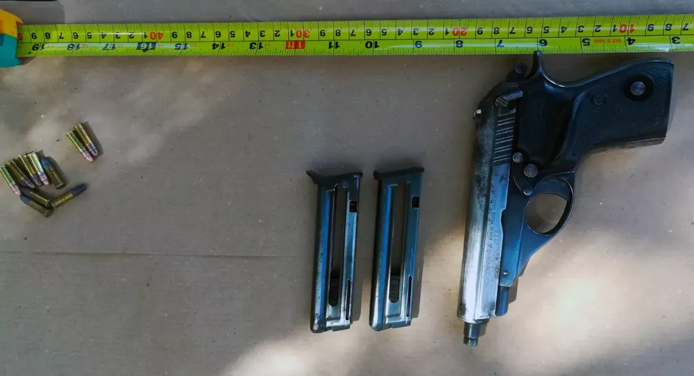 camioneta y arma de fuego secuestradas2