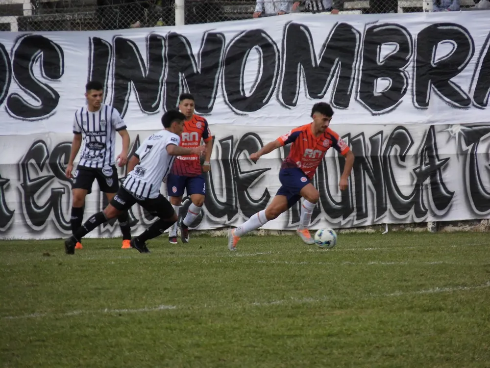 Cipo vs Depo jugada2