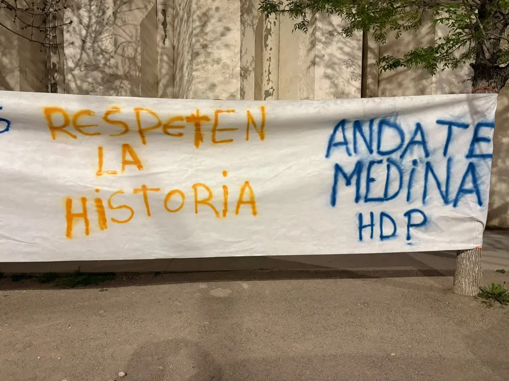 carteles Maiolino