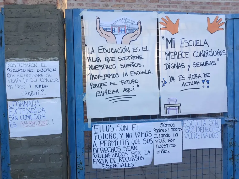 Escuela 350 sin clases4