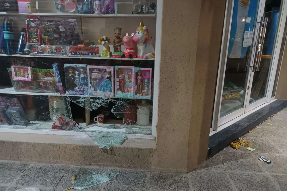 ROBO REGALERÍA (3)
