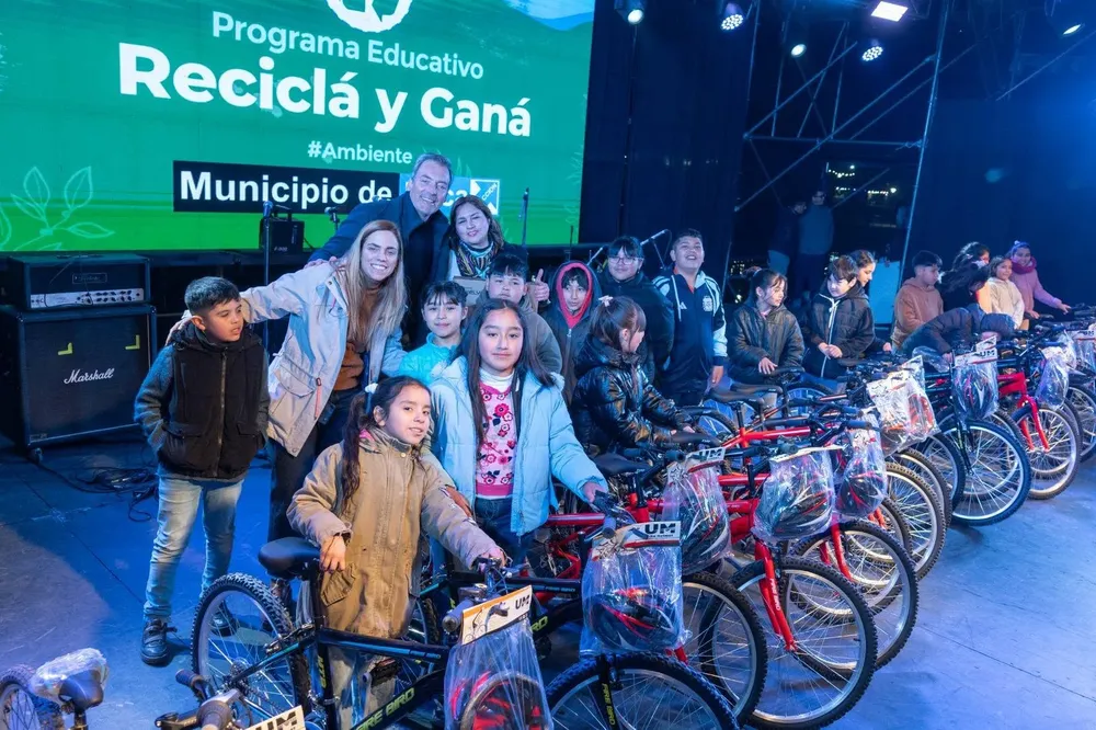 Paseo Aniversario 147 cierre (10)