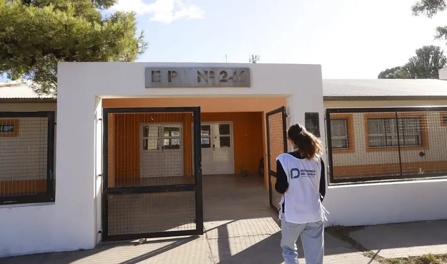 Defensoría del Pueblo escuelas