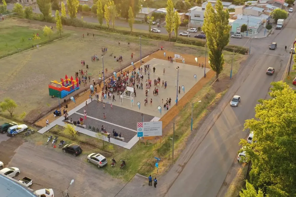 INAUGURACIÓN PLAYÓN