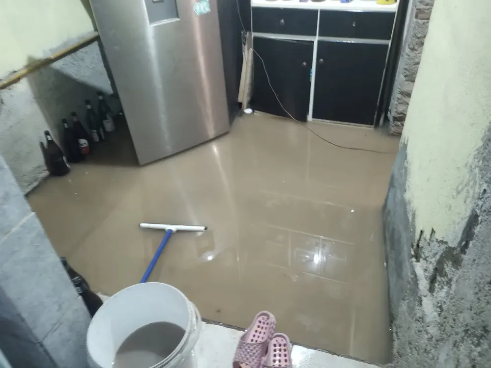 aguas servidas dentro de casas barrio nuevo2