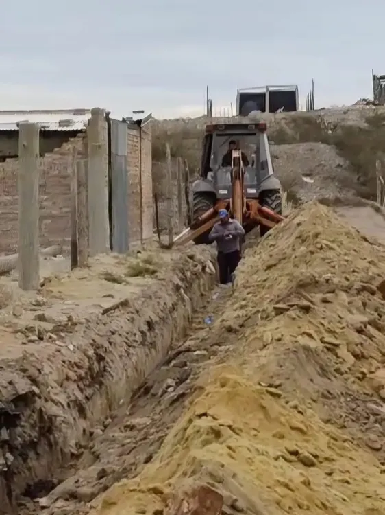OBRA DE AGUA EN FISKE MENUCO2
