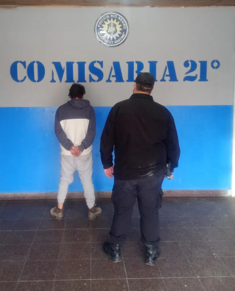 Policía_detenido violencia de género