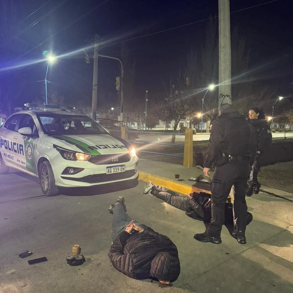 detenidos robo celular3