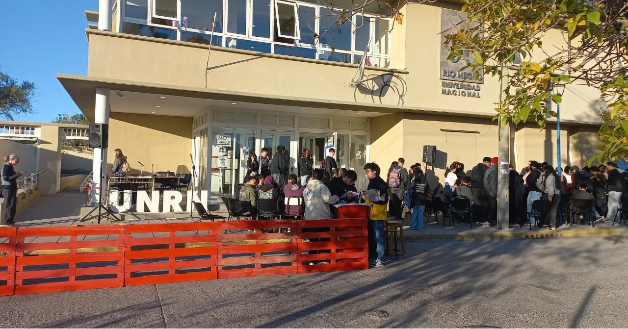 UNRN la universidad no se apaga