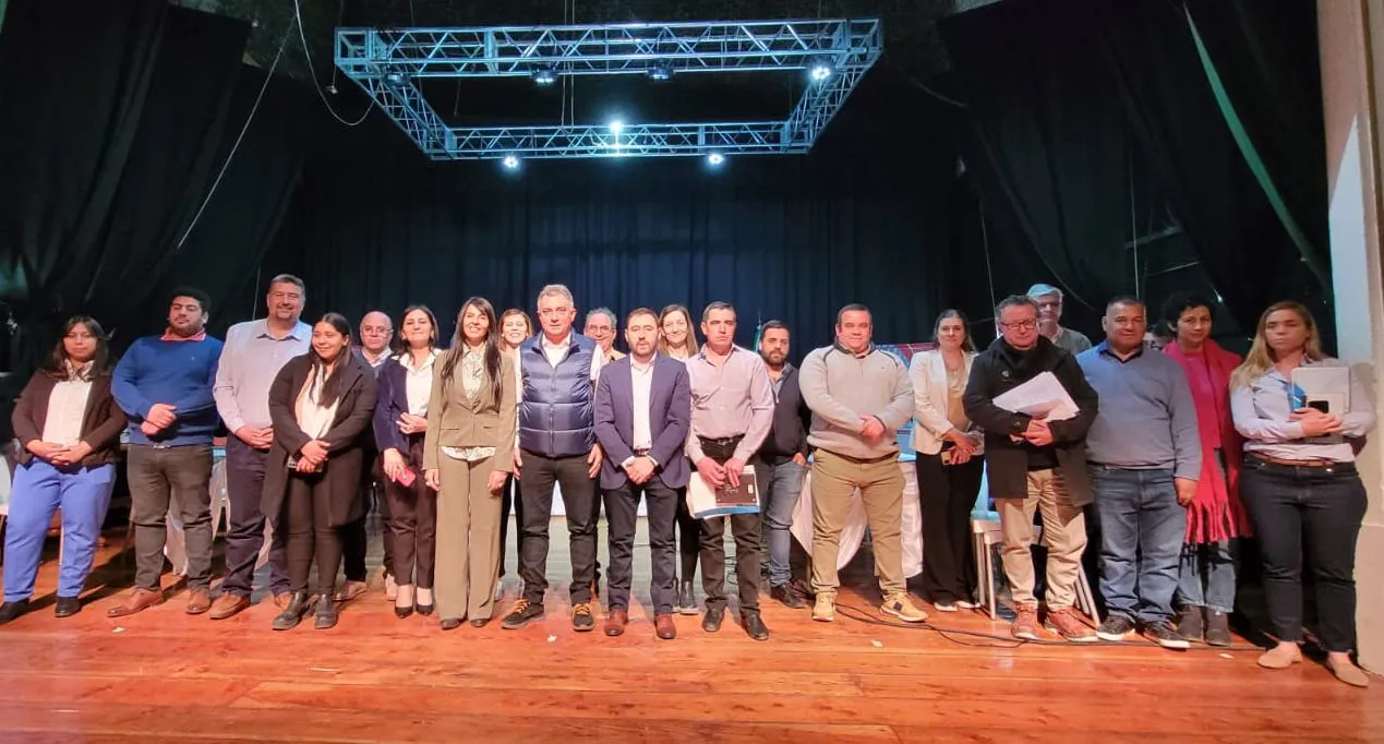 encuentro LLA con intendentes