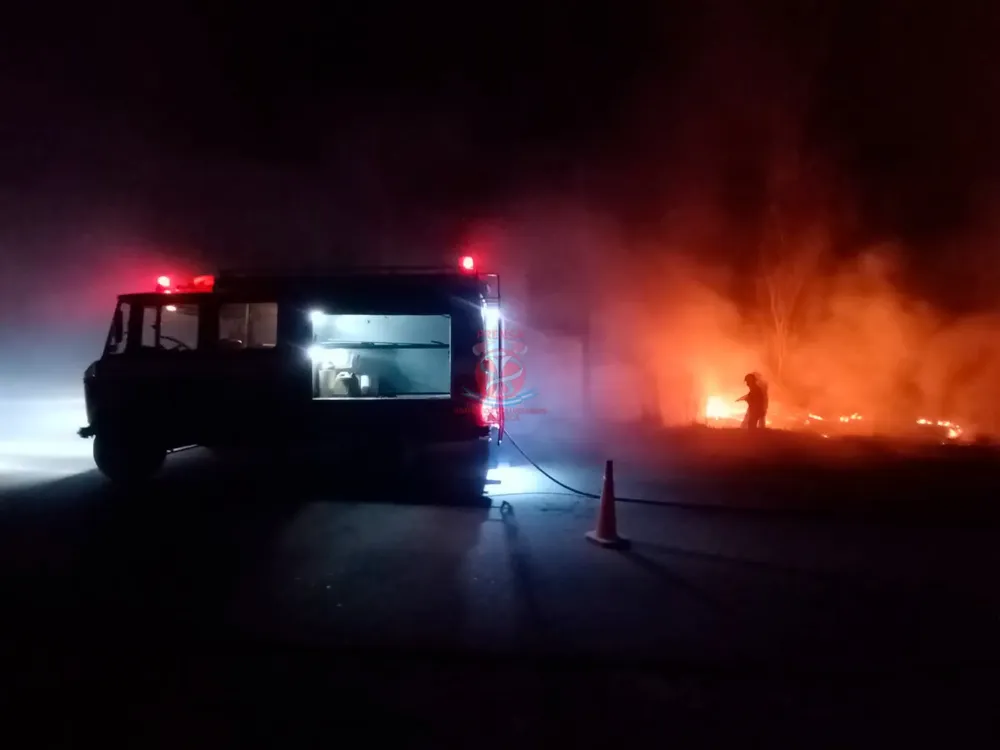 salida de bomberos noche3