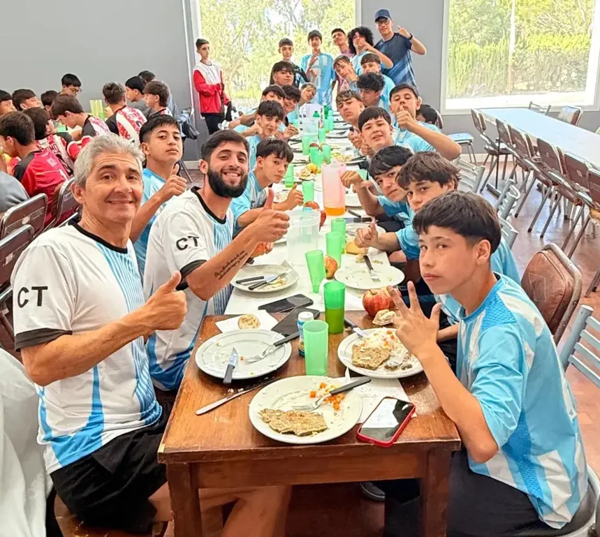 LDC SUB 13 Campeones Nacionales zona Sur sub 13 de selecciónesdeLigas!!! 🏆 El Mario Alberto Kempes nos es (1)