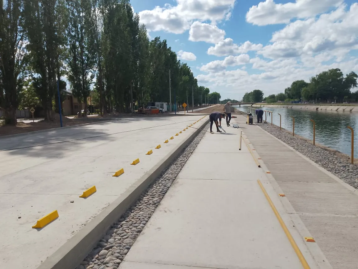 EXTENSIÓN DEL PASEO DEL CANAL GRANDE