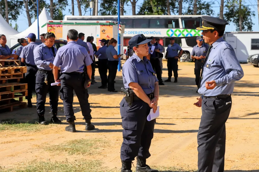 fnm26 policías operativo