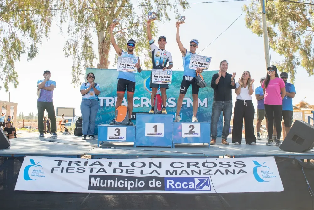 TRIA CROSS FNM26 (1)