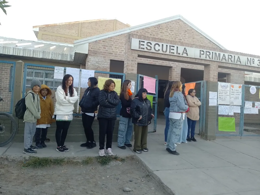 Escuela 350 sin clases