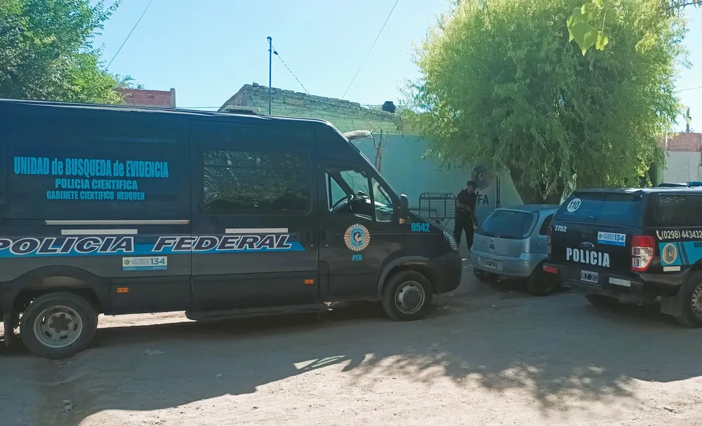 policia federal allanamiento Tiro (3)